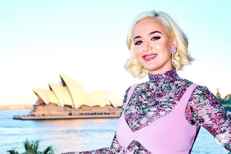 Katy Perry revela portada de su nuevo disco “SMILE”. Noticias en tiempo real
