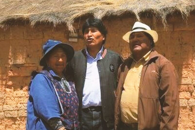Esther y Evo Morales
