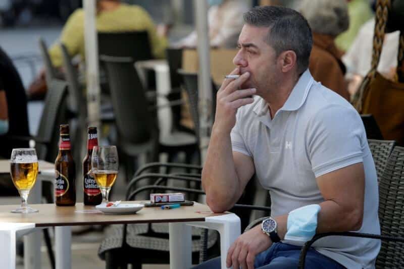 Galicia prohíbe fumar