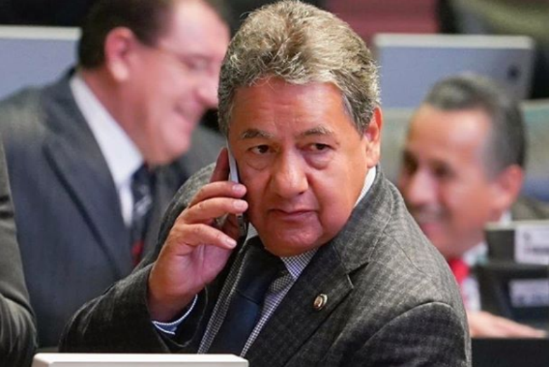 Higinio Martínez pidió que se acaben las diferencias de algunos legisladores con el Ejecutivo, así como apoyar al presidente