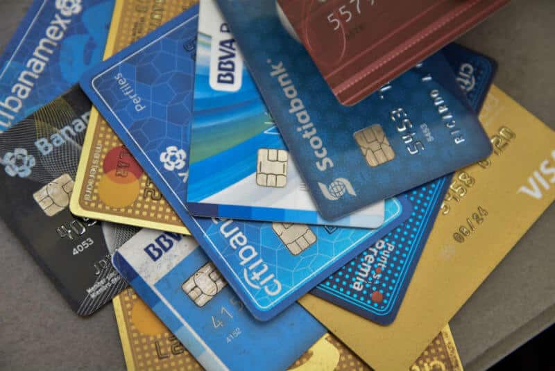 Pandemia tumba el uso de las tarjetas de crédito. Noticias en tiempo real