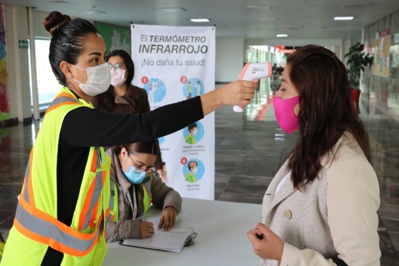 Detectan 7 contagios en el Aeropuerto Internacional de Toluca. Noticias en tiempo real
