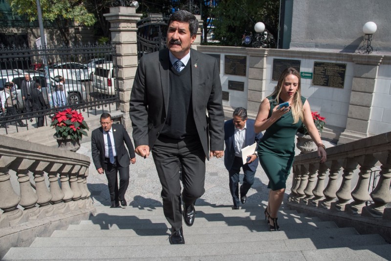 Gobernador de Chihuahua se deslinda de carta en la que exige renuncia de López-Gatell. Noticias en tiempo real