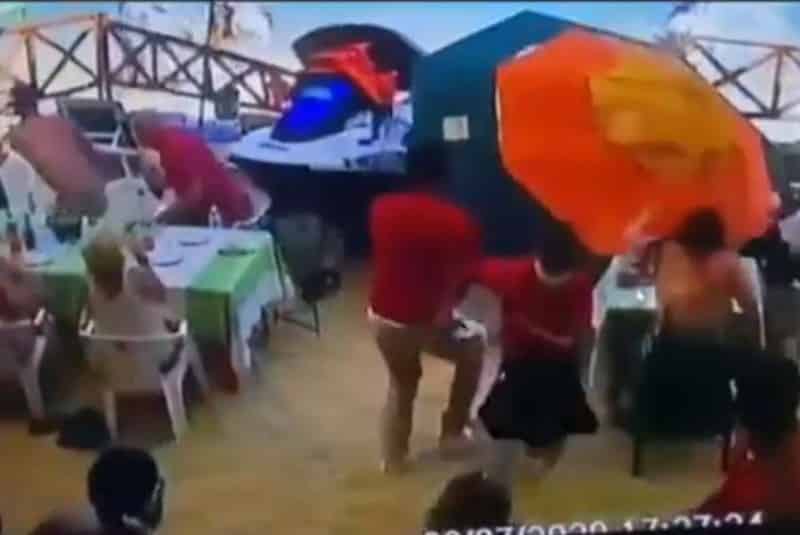 Vendedora de artesanías muere tras ser arollada por moto acuática en Cabo San Lucas (+video). Noticias en tiempo real