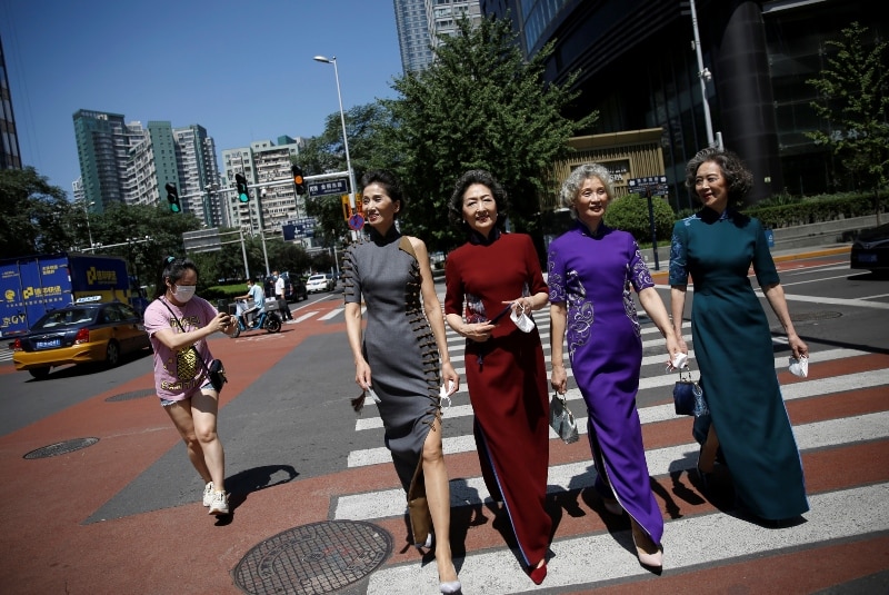 Abuelas de la moda regresan al ruedo en Pekín. Noticias en tiempo real