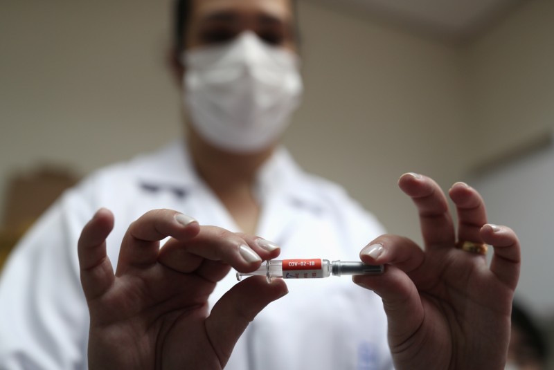 Brasil podría tener problemas para producir vacuna contra Covid-19. Noticias en tiempo real