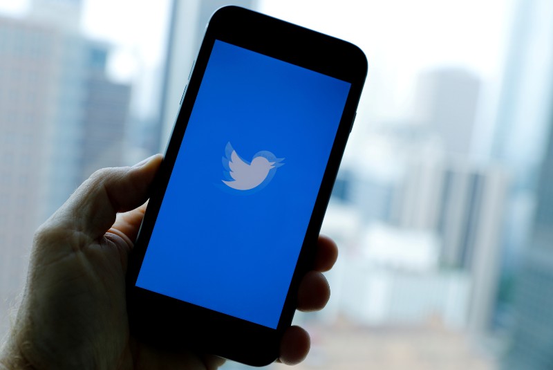 Twitter planea expandir sus etiquetas de cuentas afiliadas a los estados en todo el mundo. Noticias en tiempo real