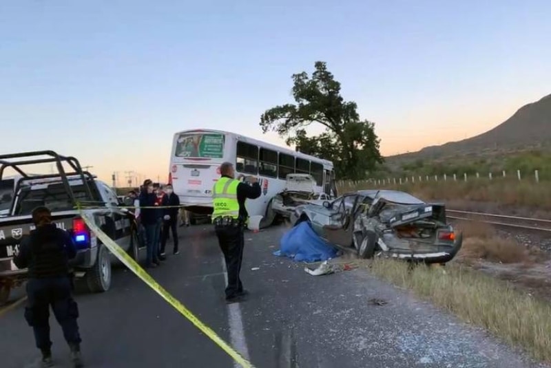 Reportan accidente en carretera Saltillo-Zacatecas; hay un muerto y nueve lesionados. Noticias en tiempo real