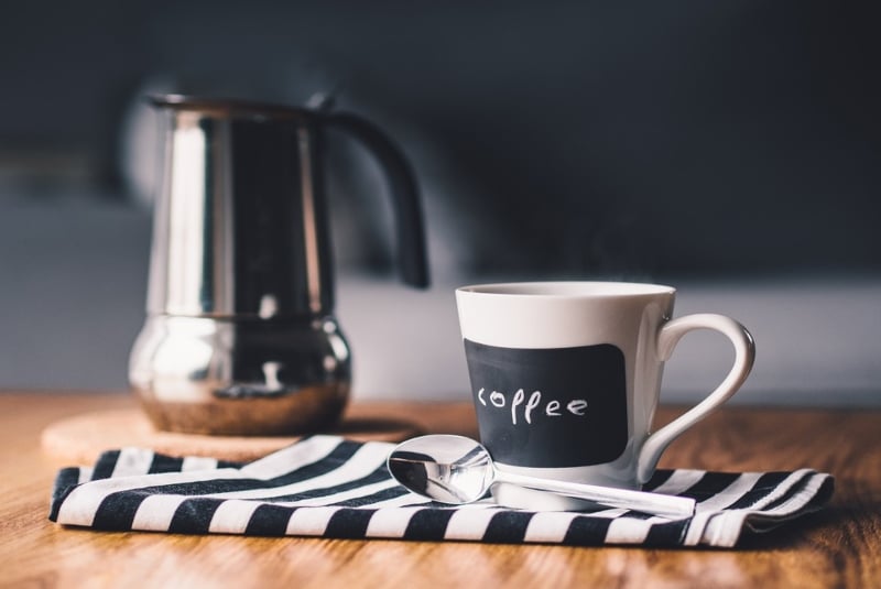 Estudio revela que beber café con el estómago vacío provocaría problemas de salud. Noticias en tiempo real