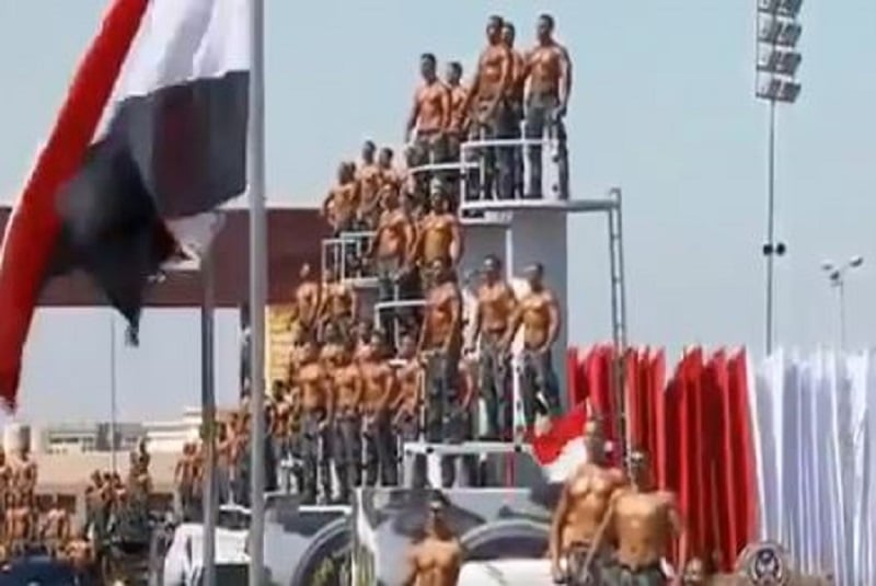 desfile-policias-egipto