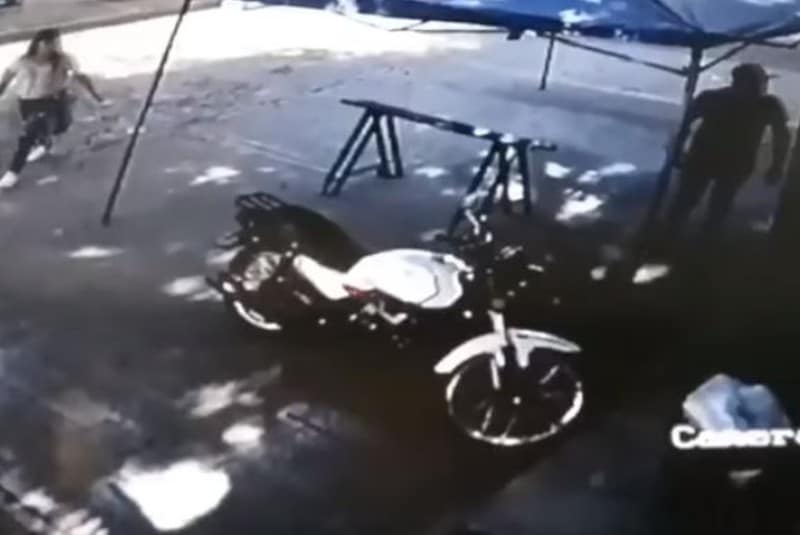 Captan modus operandi de ladrones de motos en Zinapécuaro, Michoacán (+video). Noticias en tiempo real