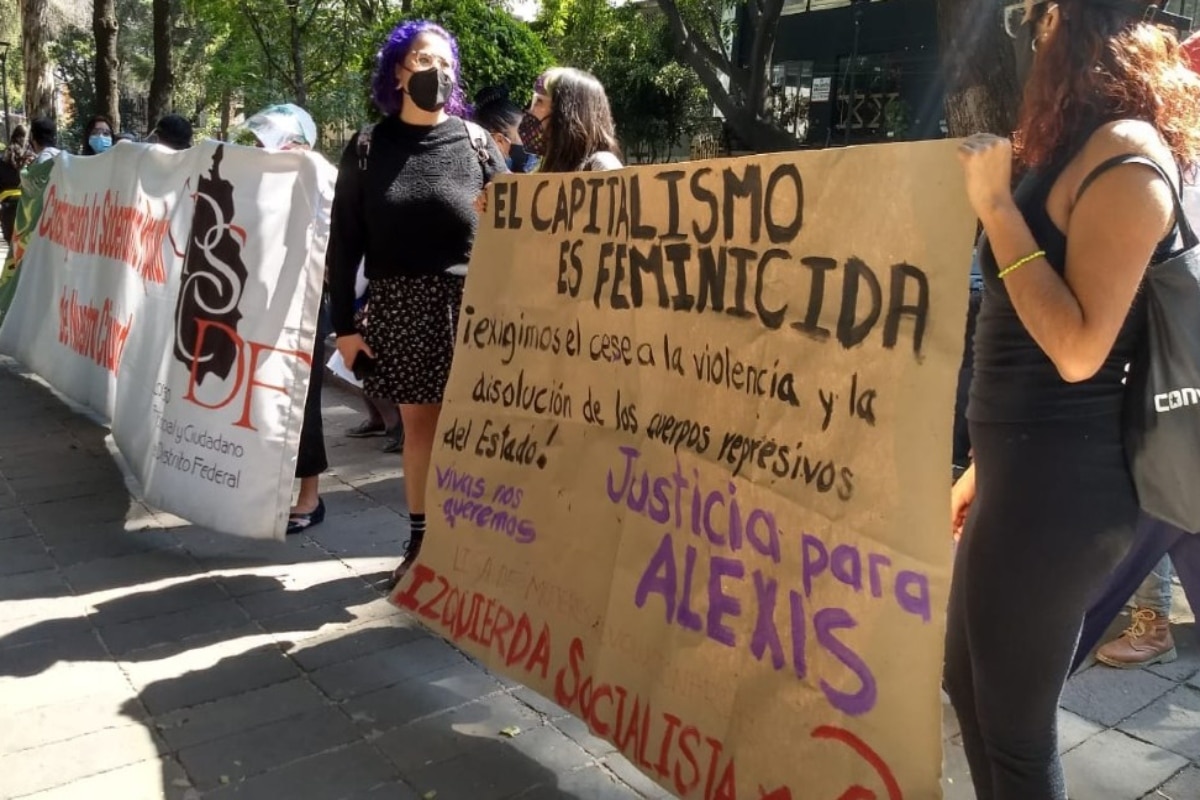 Feministas piden justicia por Alexis; se concentran en representación de QRoo en CDMX (+videos)