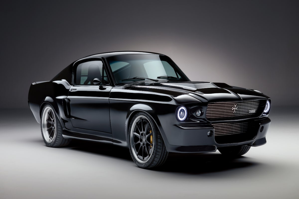 La compañía británica Charge Automotive está preparando un nuevo vehículo eléctrico con el diseño del clásico Ford Mustang