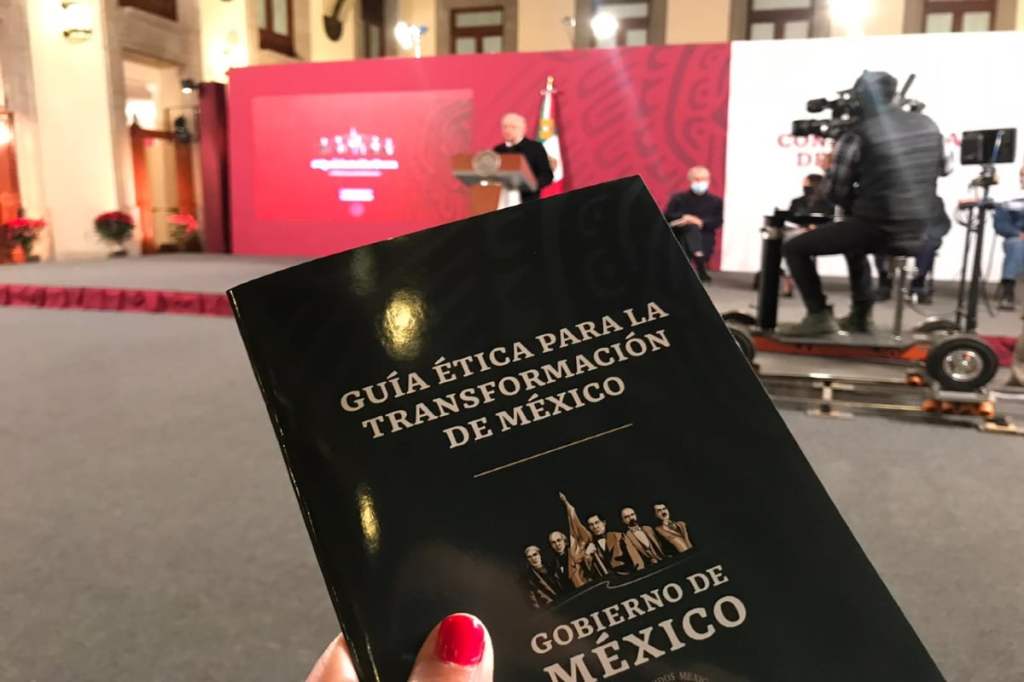 El presidente de México, Andrés Manuel López Obrador (AMLO), presentó en Palacio Nacional la "Guía Ética Para La Transformación De México"