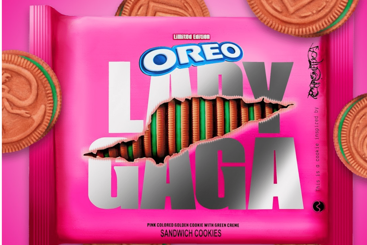 La cantante estadounidense Lady Gaga presentó su propia línea de galletas de la marca Oreo, estas se basan en su último álbum Chromatica, y son de color rosa con verde con un diseño de corazones