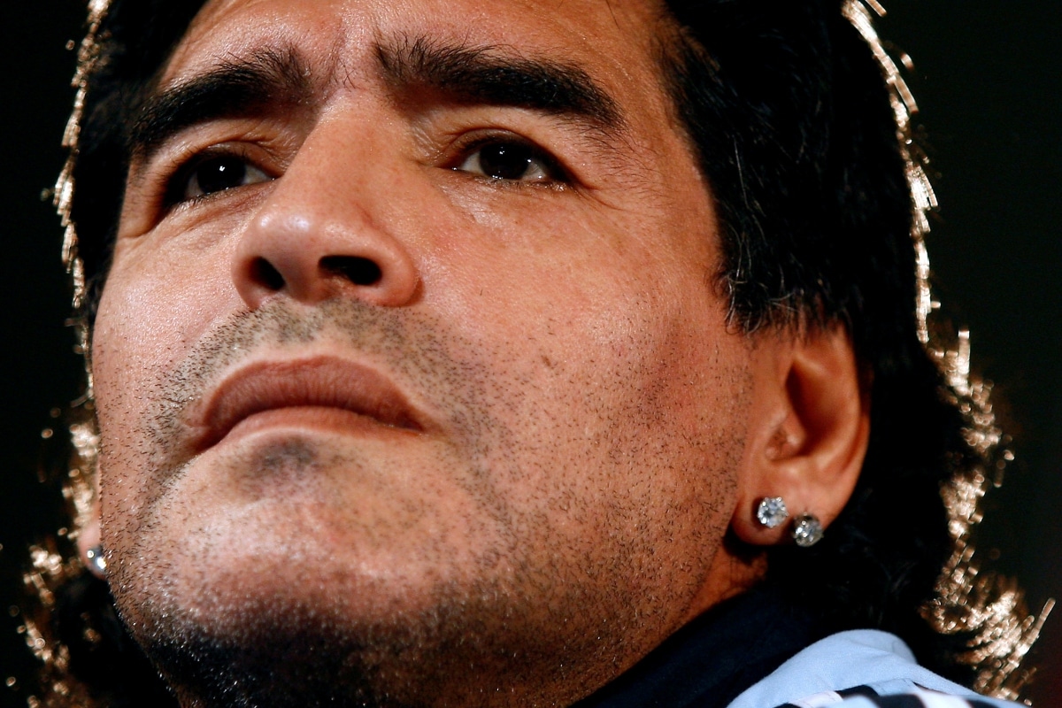 El abogado concluyó su declaración al decir que su clienta dejó de entrar en contacto con Maradona por una imposición por escrito de los médicos del exfutbolista