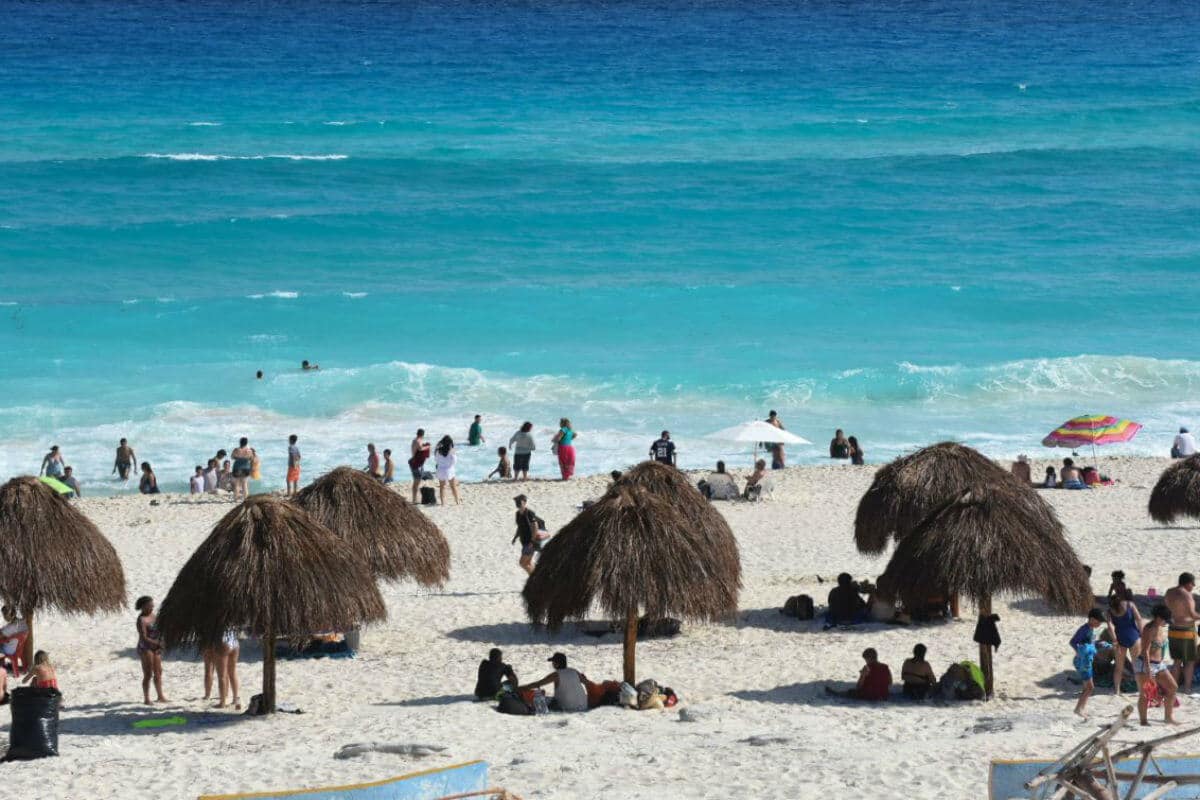 Pese al Covid-19, prevén que los destinos de playa como Acapulco, Mazatlán y Cancún, sean los preferidos para pasar la Navidad y fin de año