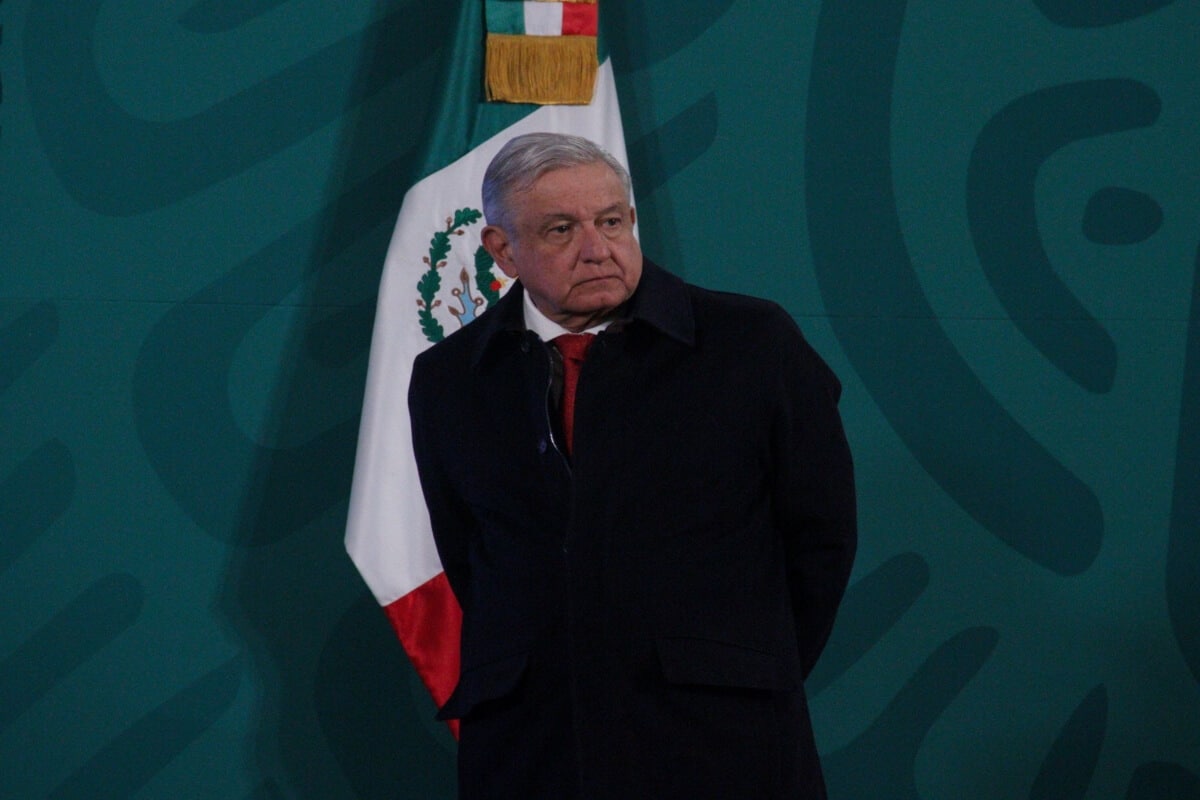 "Y evaluar lo que se ha obtenido por cada uno de los gobiernos, independientemente de que no está en juego la permanencia de López Obrador"