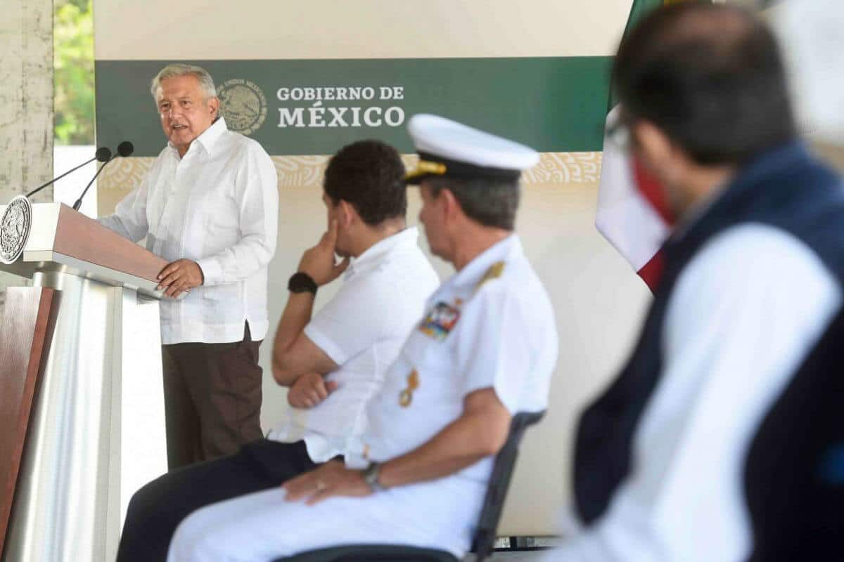 En un acto en Manzanillo, ante el presidente Andrés Manuel López Obrador, el secretario de Marina, Rafael Ojeda, dijo que los puertos no se administrarán con visión militar