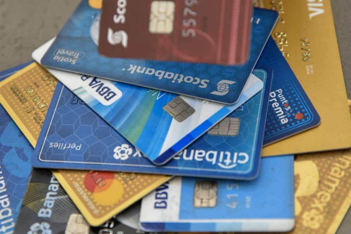 tarjetas “La incertidumbre en el futuro genera consumidores más racionales… Ante la incertidumbre reaccionan intentando mejorar sus finanzas”
