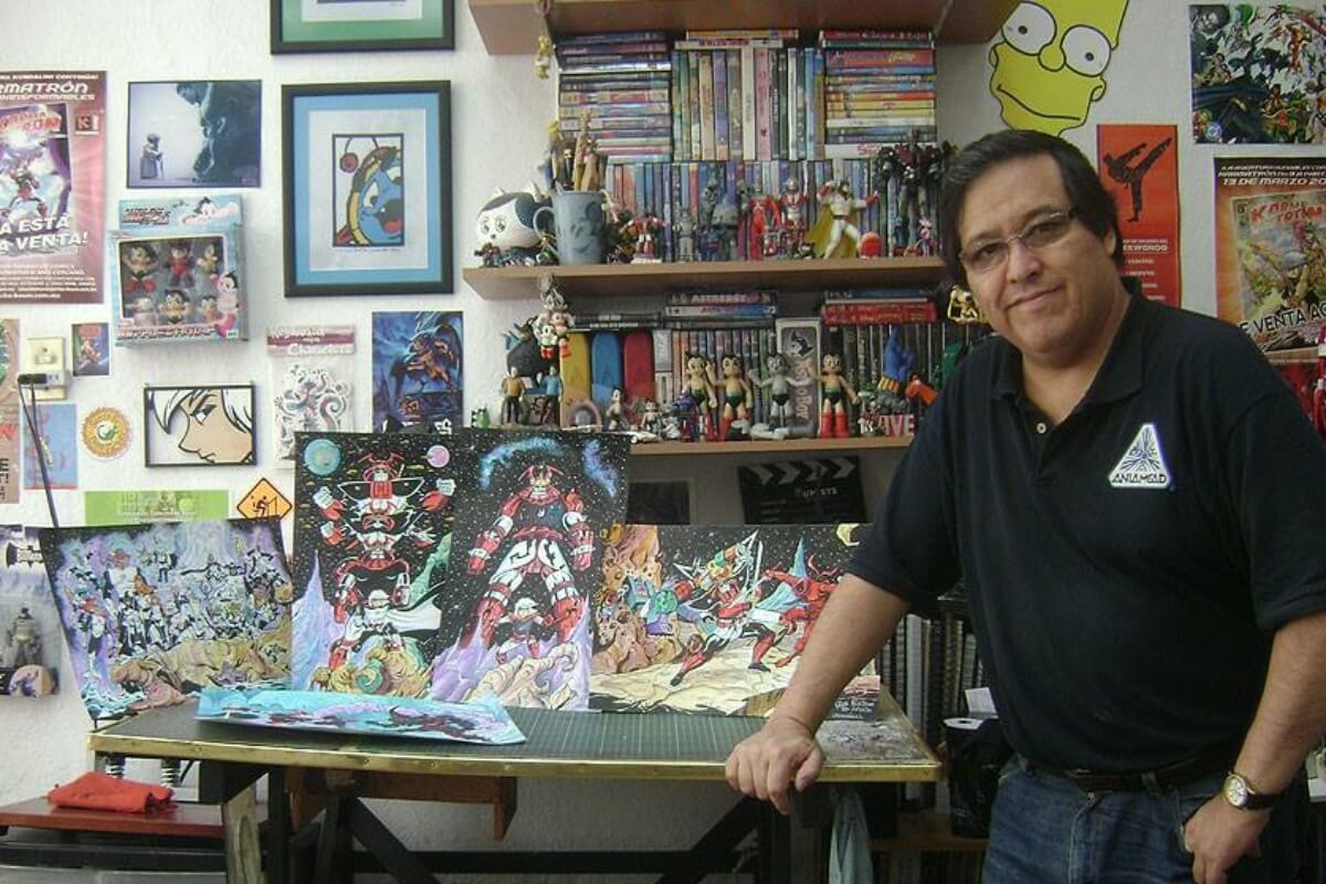 Su carrera se destacó entre 1986 y 1991 cuando lanzó en México Karmatrón y los transformables, un cómic de aventura de ciencia ficción
