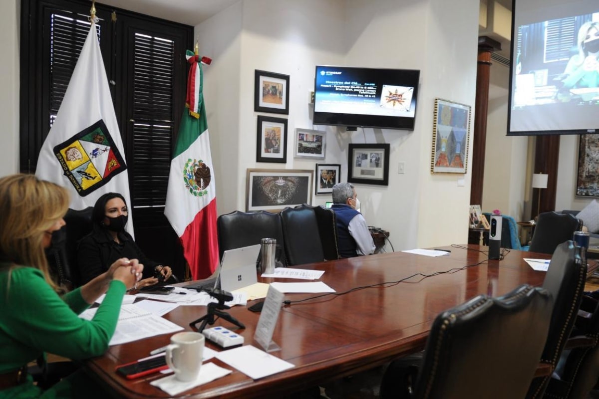 Durante el evento, Carlos Mendoza Davis, gobernador de Baja California Sur, destacó la importancia del turismo en México y de la prioridad de generar estrategias para el impulso del sector