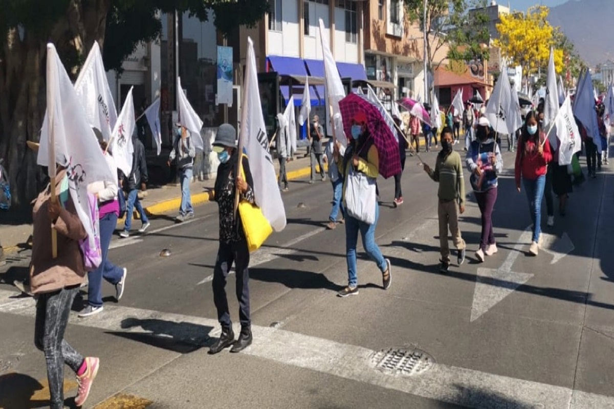 Trabajadores de la salud en Oaxaca exigen vacunas contra Covid-19
