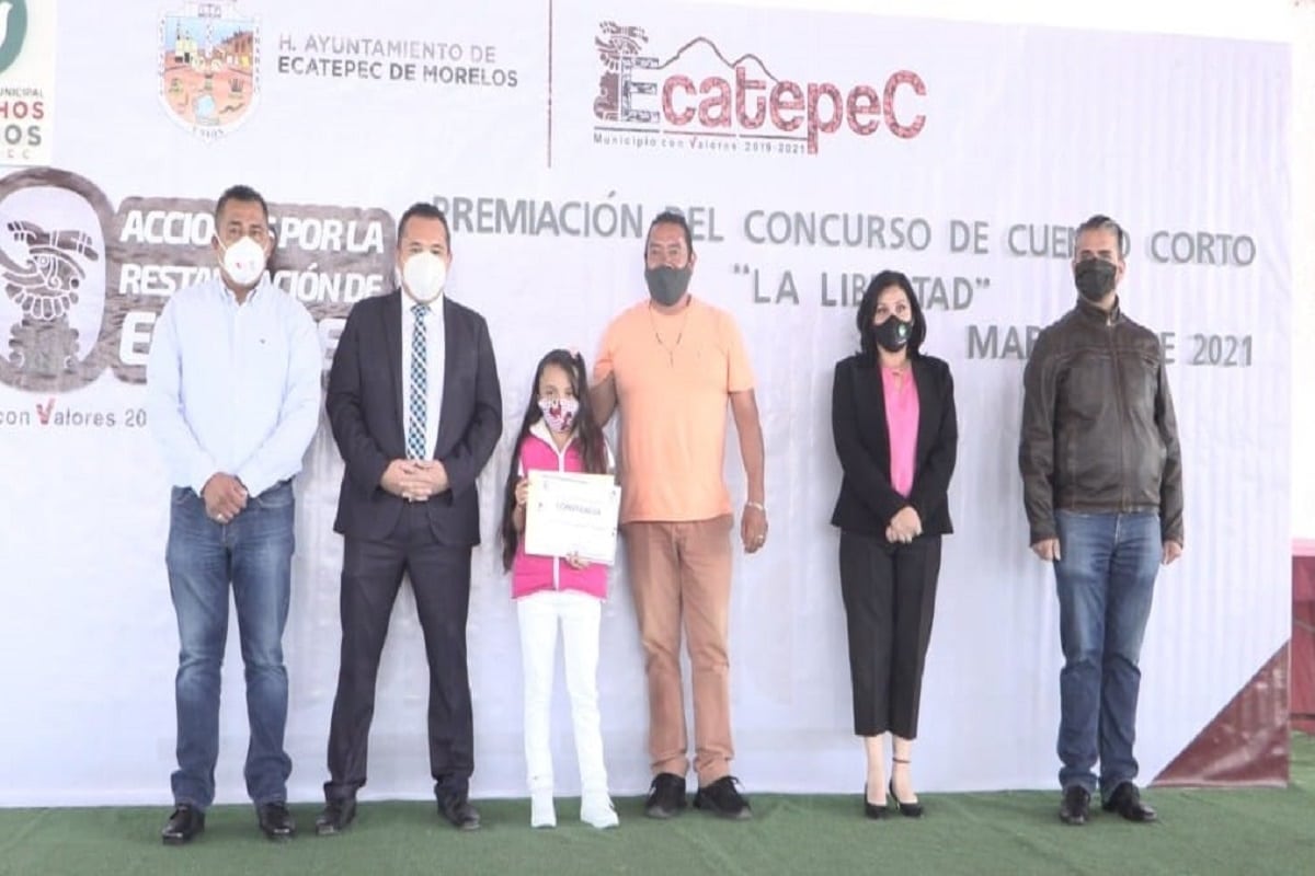Niñas y niños escritores de cuentos fueron reconocidos en Ecatepec