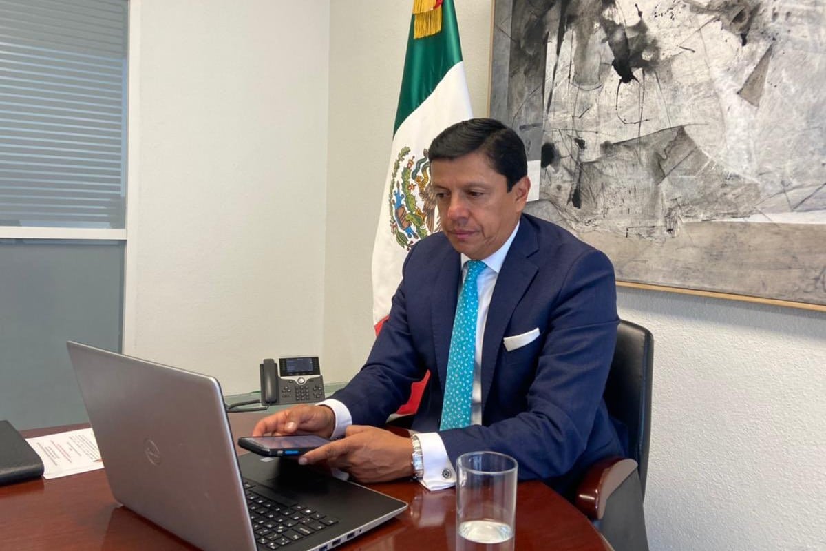 Fabián Medina, jefe de oficina de la SRE