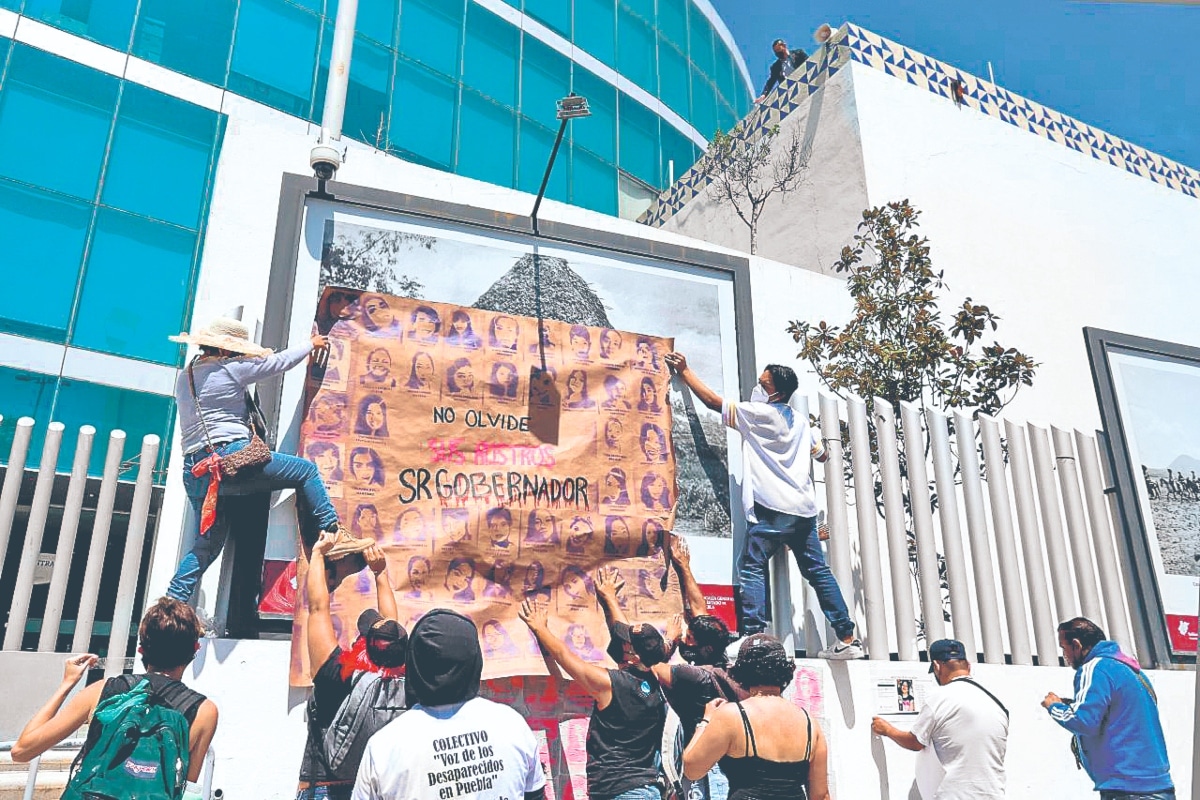 Las manifestaciones del 8M iniciaron en Puebla desde el mediodía para exigir que termine la violencia contra las mujeres, las desapariciones y los feminicidios