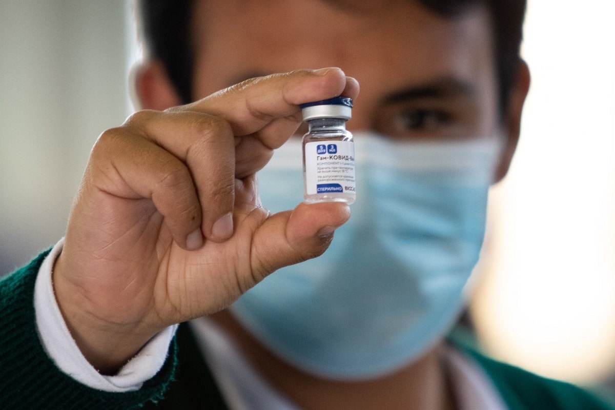 Miles de dosis de vacunas Sputnik llegaron a México