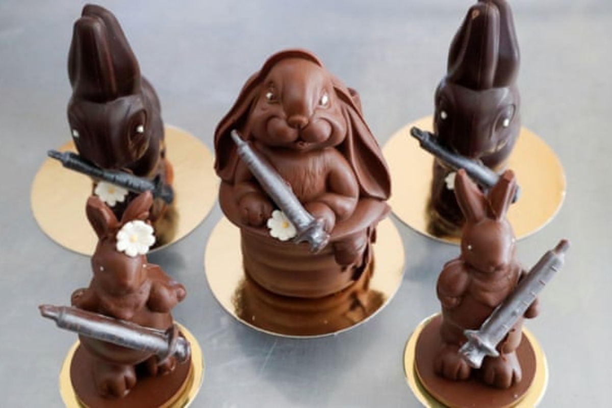 Rimoczi explicó que las figuras están hechas de fino chocolate italiano y están espolvoreadas con colorante comestible en color plateado, lo que hace del pequeño animalito algo delicioso