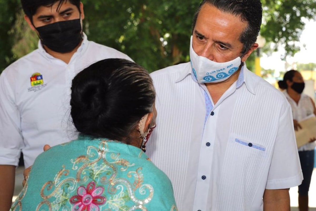 Por su parte, la secretaria de Salud Alejandra Aguirre Crespo pidió a la población continuar con los hábitos de higiene mientras se avanza con la aplicación de vacunas