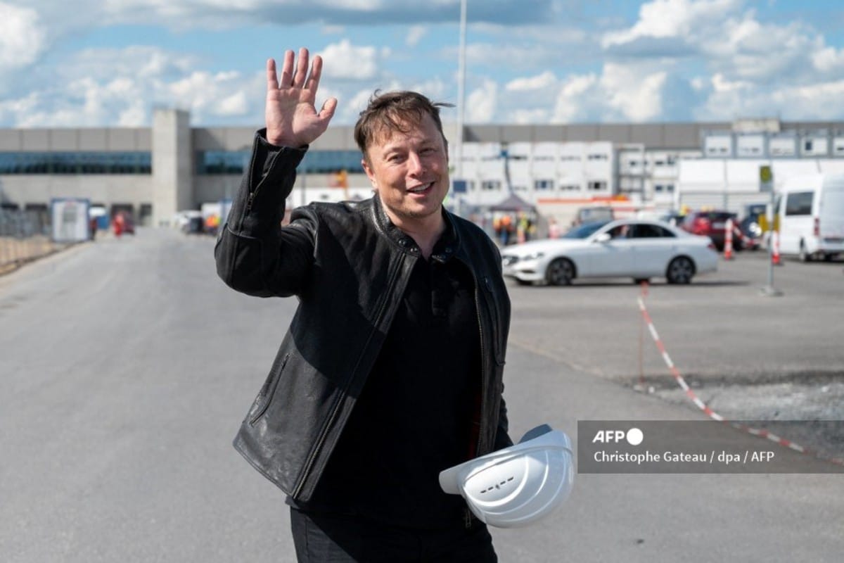 AMLO hablará hoy con Elon Musk dueño de Tesla sobre la nueva planta de la armadora en México.