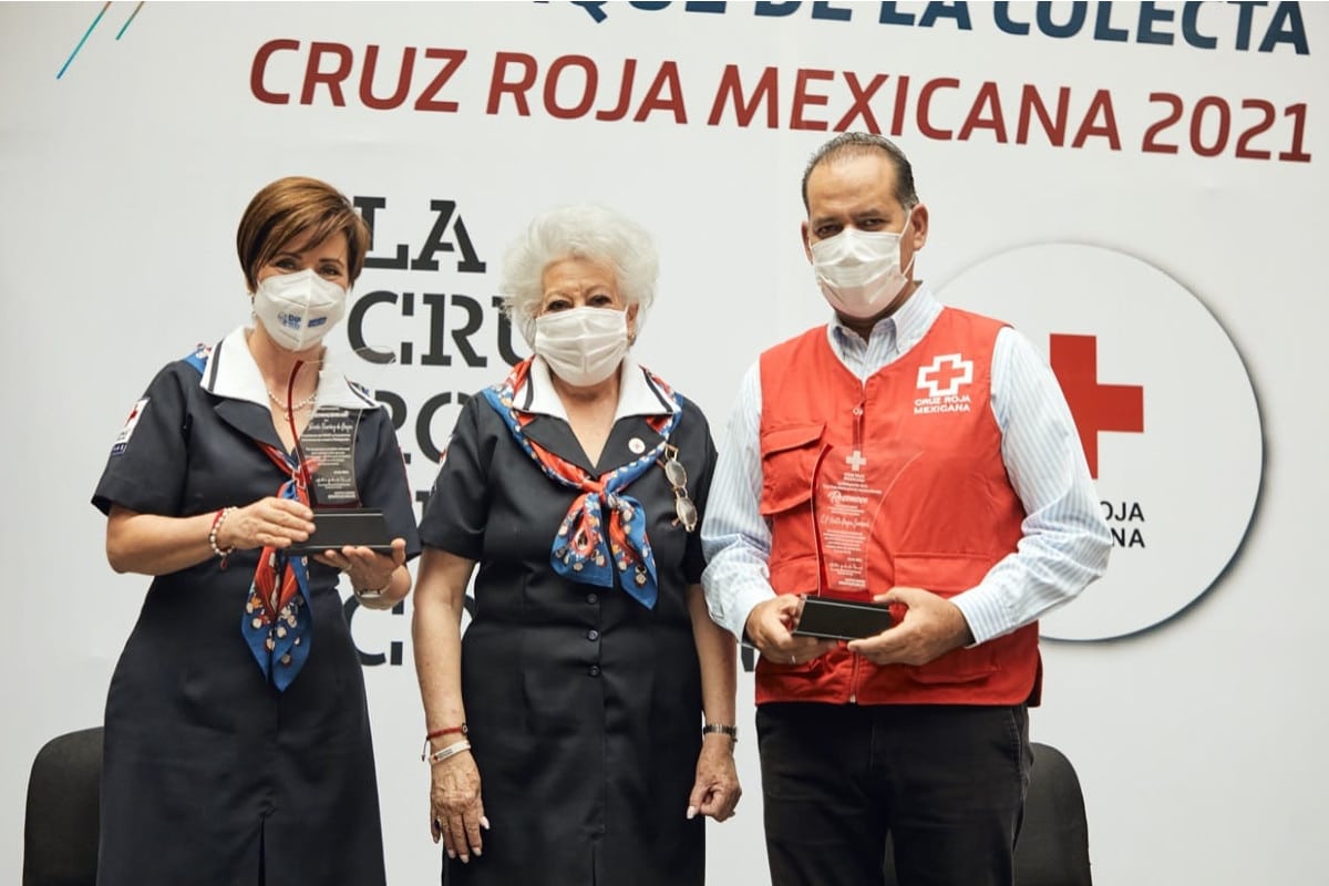 El mandatario de Aguascalientes llamó a la ciudadanía a apoyar a la Cruz Roja.