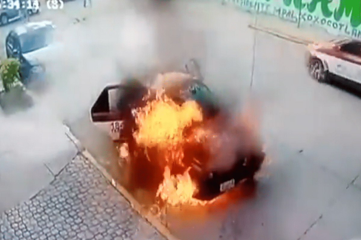 Incendio de taxi en Oaxaca
