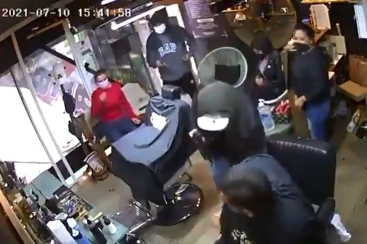 El robo tuvo lugar en una barbería de Toluca.
