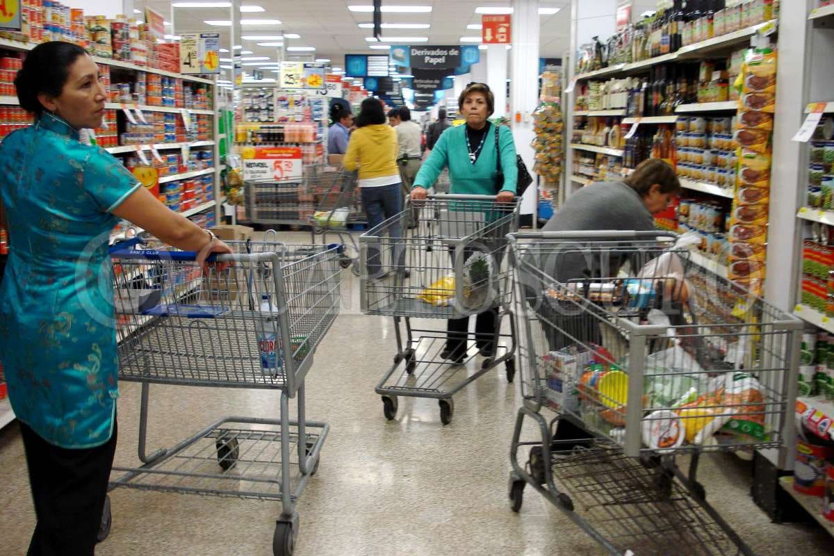 Inegi y Banxico indicaron que la Confianza del Consumidor hilo cuatro meses a la baja.
