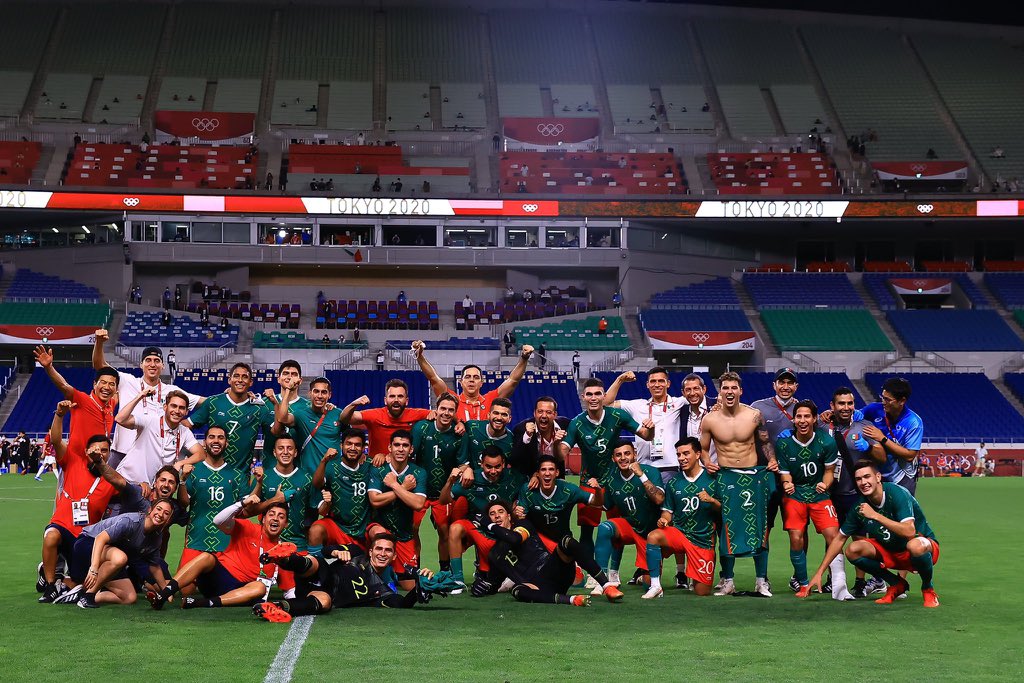 México ganó la medalla de bronce, la cuarta para la Delegación en estos Juegos Olímpicos, la segunda en la historia para el futbol