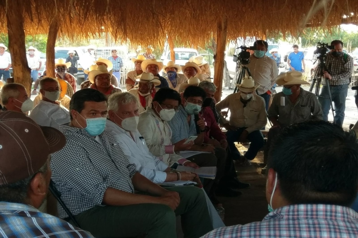 El titular de la Sader, Víctor Villalobos Arámbula, explicó que los apoyos permitirán atender a tres mil 036 hectáreas de dichos pueblos
