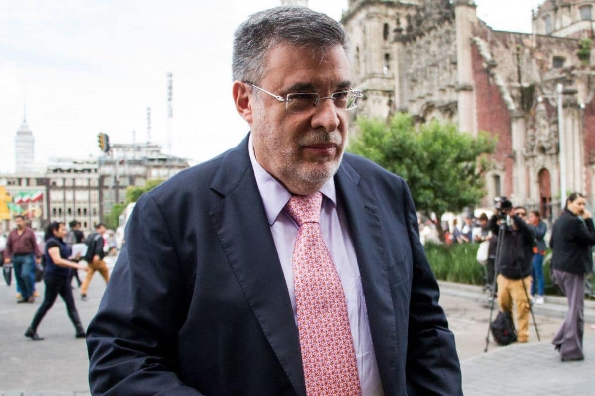 Vocero de presidencia dice que son rumores la salida de Julio Scherer de la Consejería Jurídica