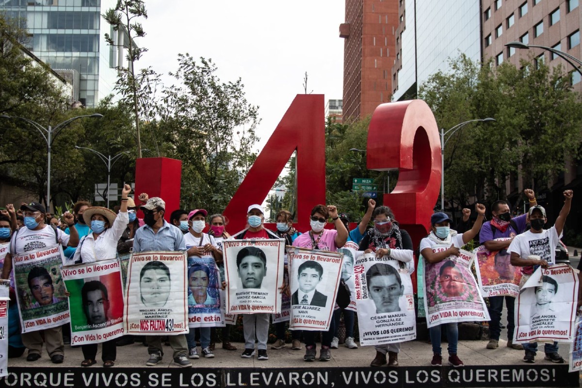 La CNDH señaló que acompaña a los padres de los estudiantes de Ayotzinapa.
