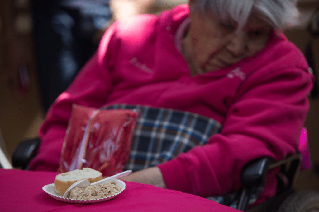 Salud cerebral en abuelitos puede afectarse por falta de interacción social: UNAM