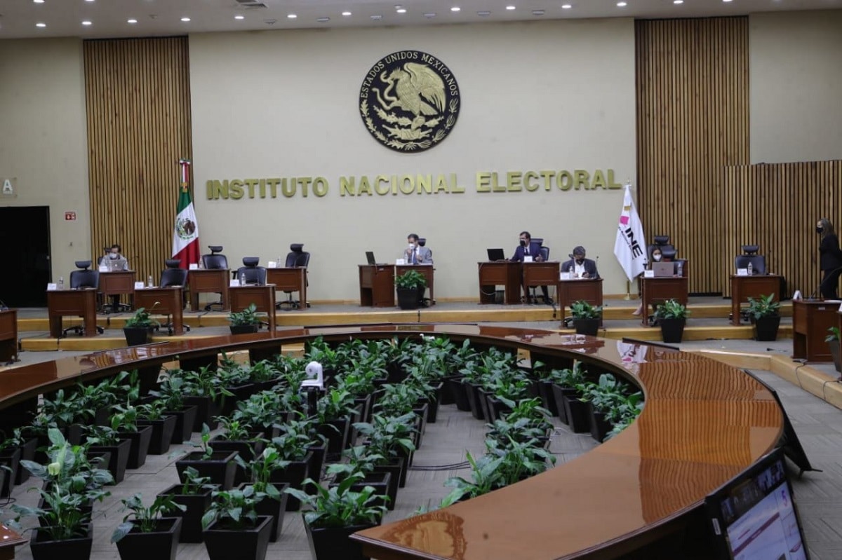 Foto: Archivo. El Consejo General del INE aprobó por unanimidad continuar con el proceso de revocación de mandato.
