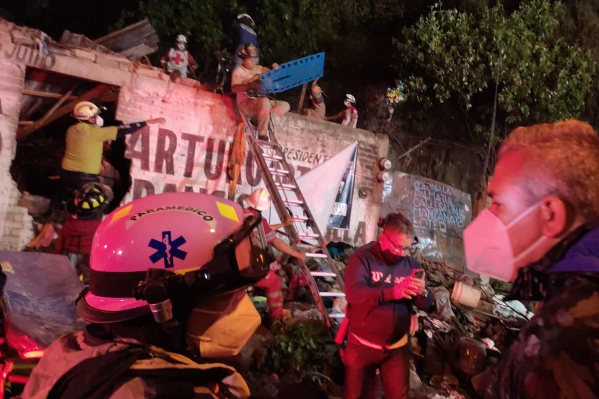 Un lesionado por nuevo derrumbe en Ecatepec