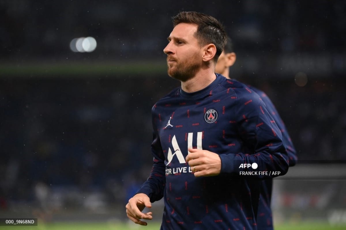 Messi titular por primera vez en un partido de la liga francesa