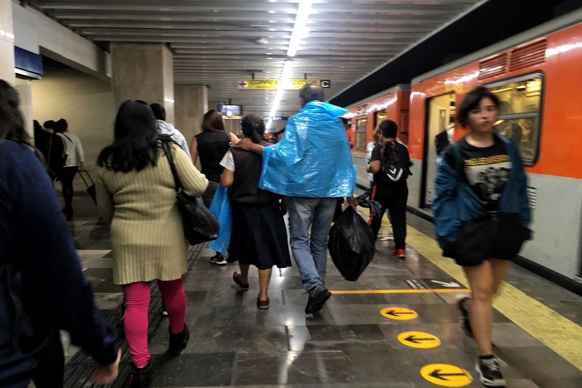 Lluvia en el Metro.