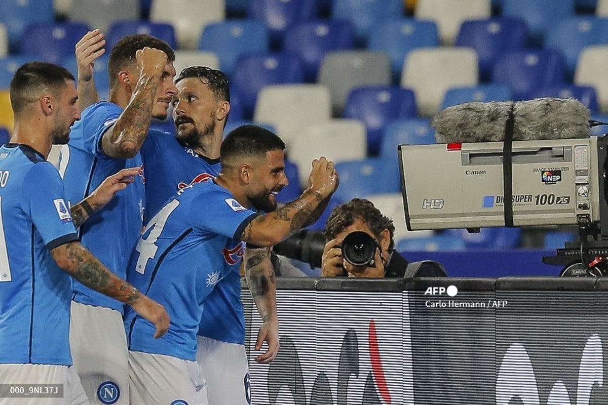 Napoli sigue líder en Serie A; Chuky entra de cambio