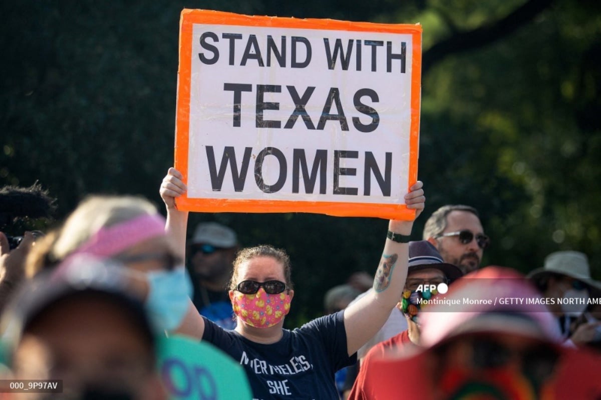 Clínica de Texas reanuda procedimientos de aborto tras bloqueo de ley por un juez
