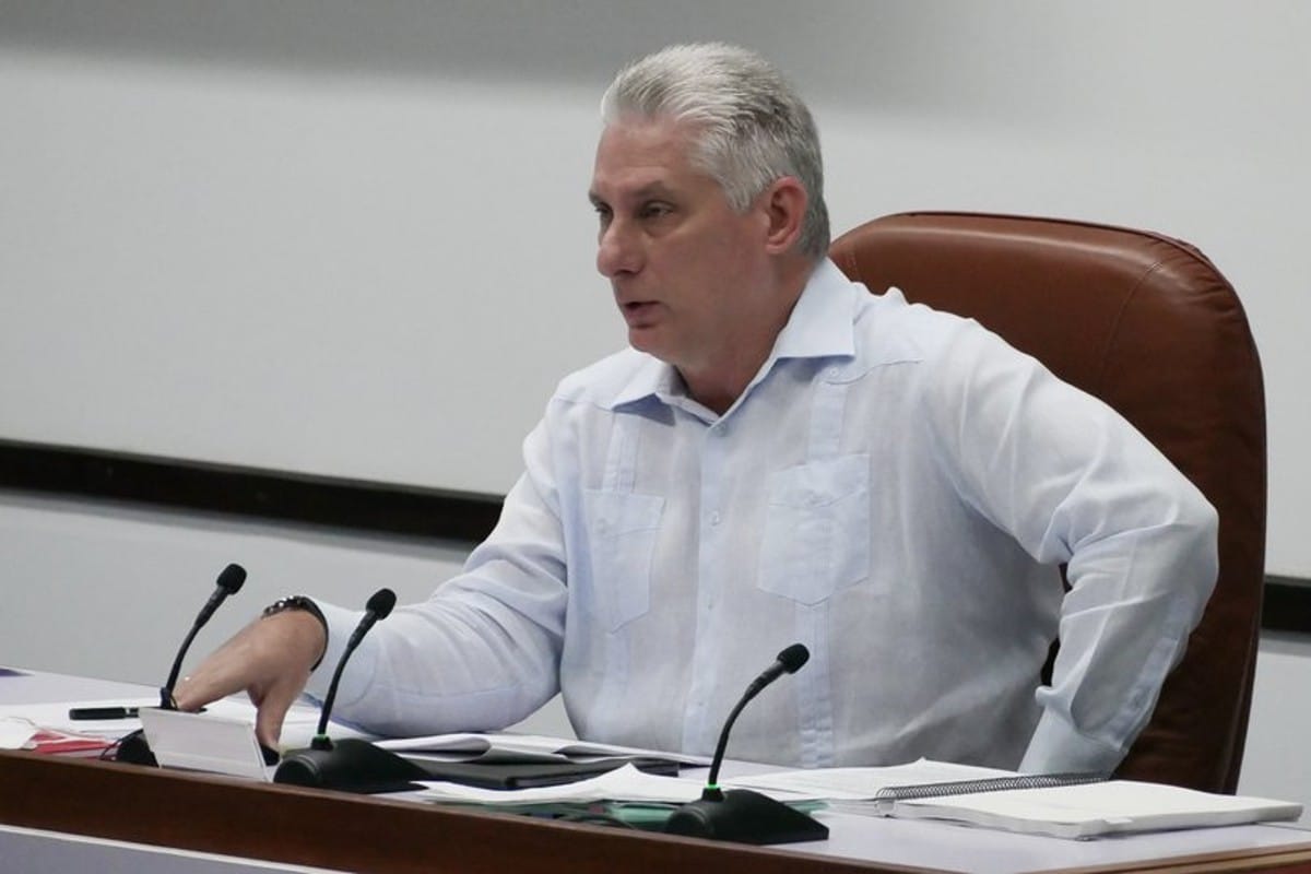 Cuba tiene "revolucionarios para enfrentar" manifestación, dice Díaz-Canel